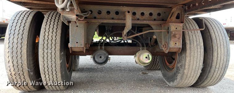 image for item LJ9701 2011 Stoughton ZGPVW-535T-S-C-AR  dry van trailer