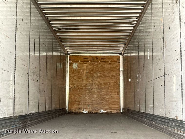 image for item LJ9701 2011 Stoughton ZGPVW-535T-S-C-AR  dry van trailer