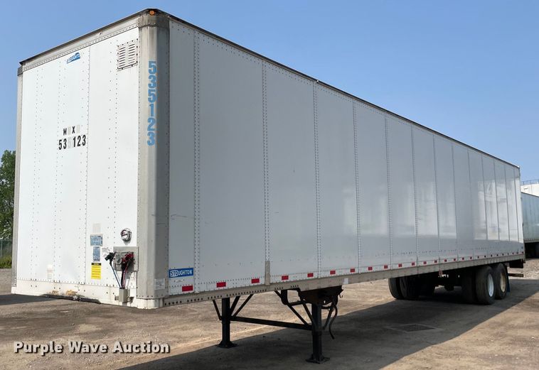 image for item LJ9702 2011 Stoughton ZGPVW-535T-S-C-AR  dry van trailer