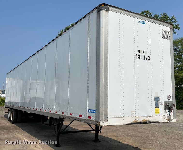 image for item LJ9702 2011 Stoughton ZGPVW-535T-S-C-AR  dry van trailer