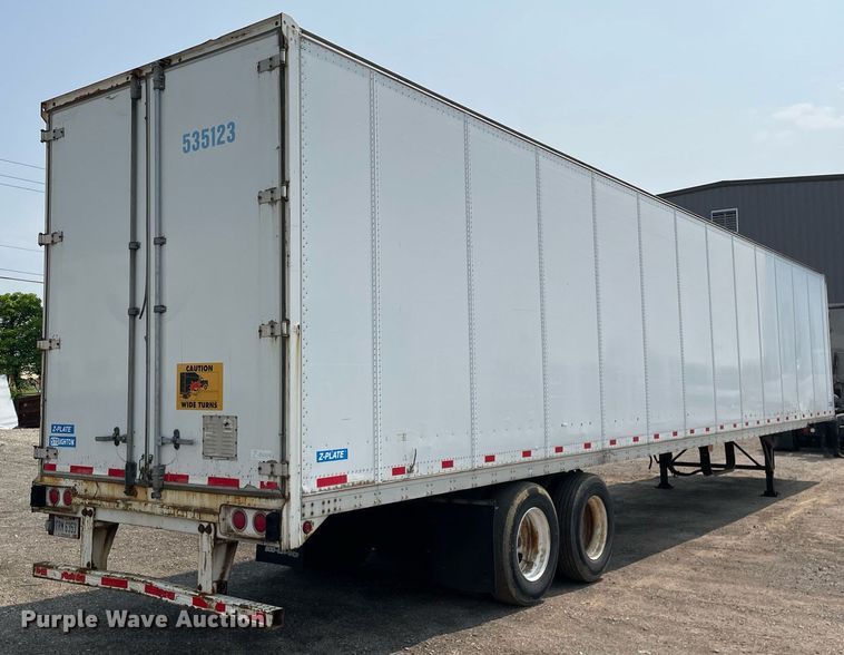 image for item LJ9702 2011 Stoughton ZGPVW-535T-S-C-AR  dry van trailer