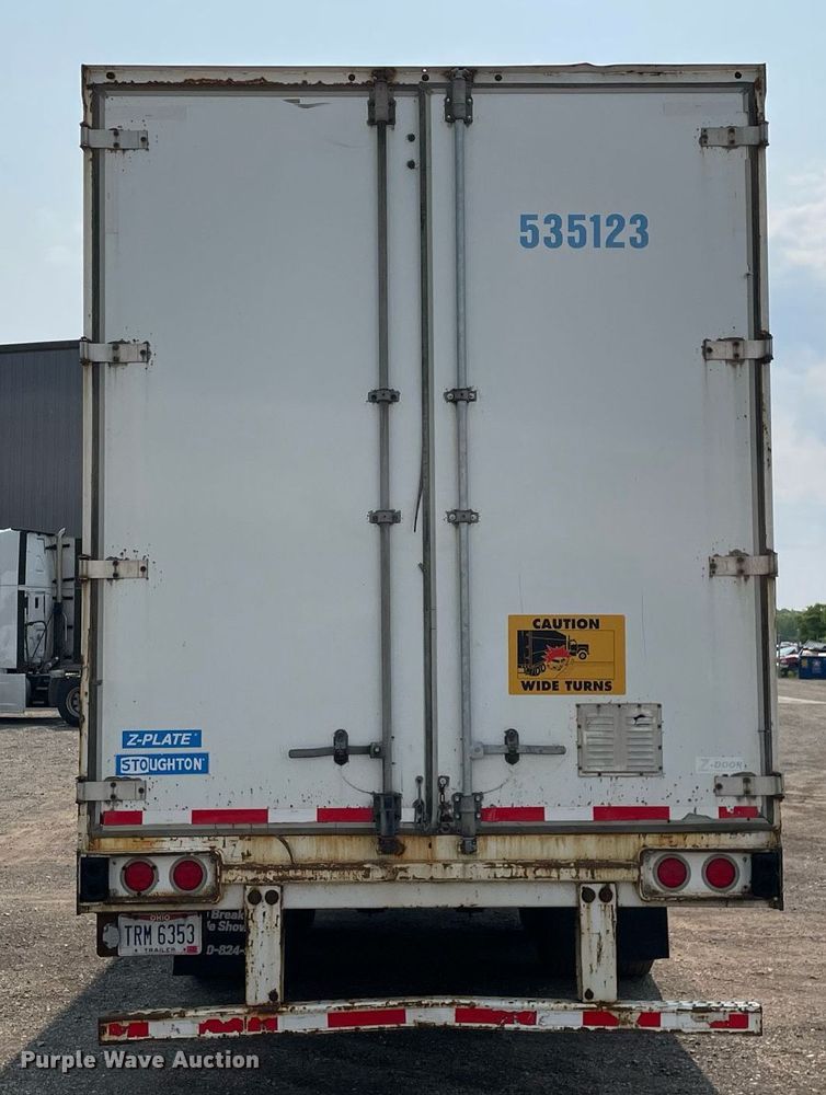 image for item LJ9702 2011 Stoughton ZGPVW-535T-S-C-AR  dry van trailer