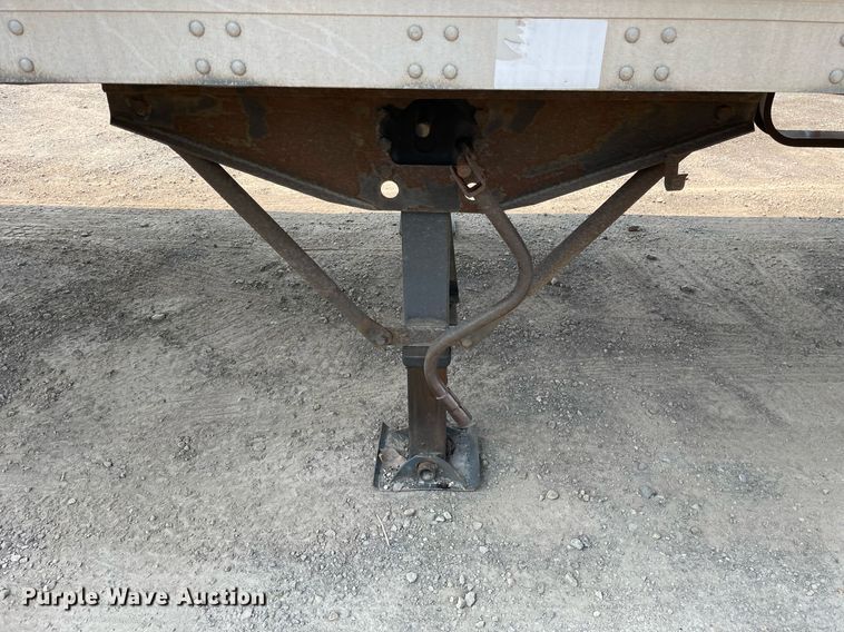 image for item LJ9702 2011 Stoughton ZGPVW-535T-S-C-AR  dry van trailer