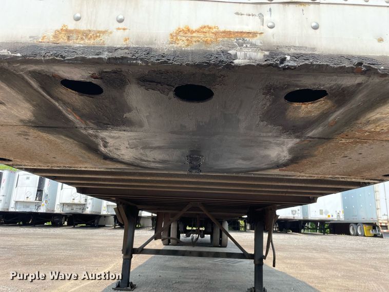 image for item LJ9702 2011 Stoughton ZGPVW-535T-S-C-AR  dry van trailer