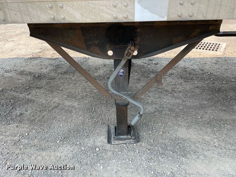 image for item LJ9703 2011 Stoughton ZGPVW-535T-S-C-AR  dry van trailer