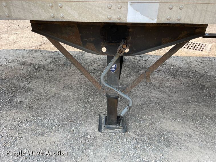 image for item LJ9703 2011 Stoughton ZGPVW-535T-S-C-AR  dry van trailer