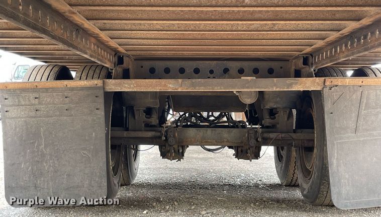 image for item LJ9703 2011 Stoughton ZGPVW-535T-S-C-AR  dry van trailer