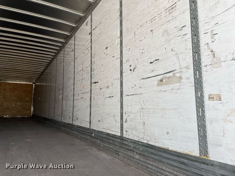 image for item LJ9703 2011 Stoughton ZGPVW-535T-S-C-AR  dry van trailer