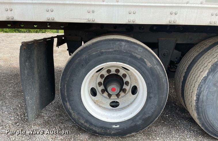 image for item LJ9705 2012 Van Guard  dry van trailer