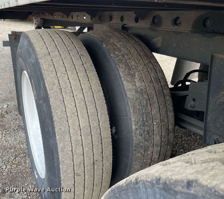 image for item LJ9705 2012 Van Guard  dry van trailer