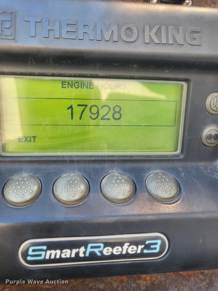 image for item LJ9706 2013 Utility  refrigerated van trailer