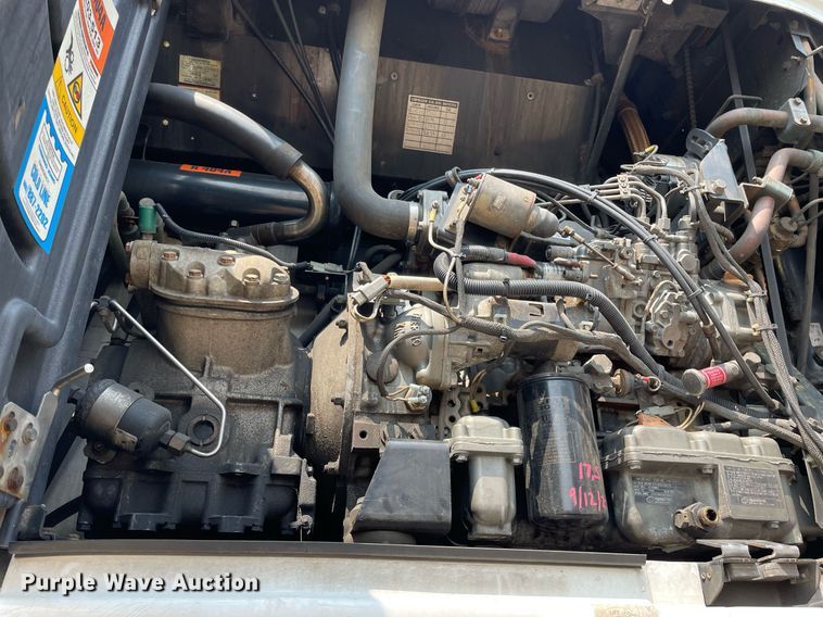 image for item LJ9706 2013 Utility  refrigerated van trailer