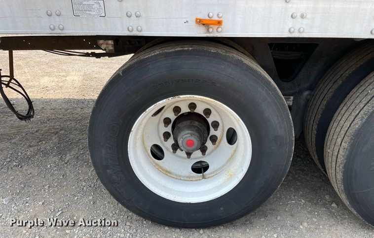 image for item LJ9706 2013 Utility  refrigerated van trailer