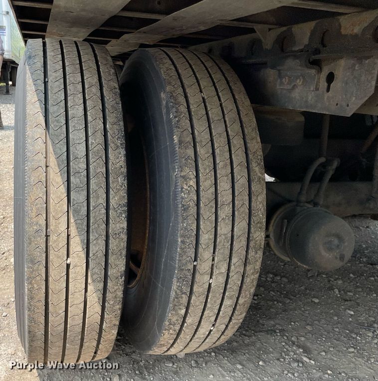 image for item LJ9706 2013 Utility  refrigerated van trailer