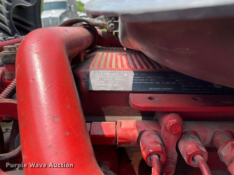 image for item LJ9707 2016 Freightliner Cascadia 125  semi truck