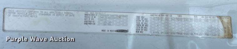 image for item LJ9707 2016 Freightliner Cascadia 125  semi truck