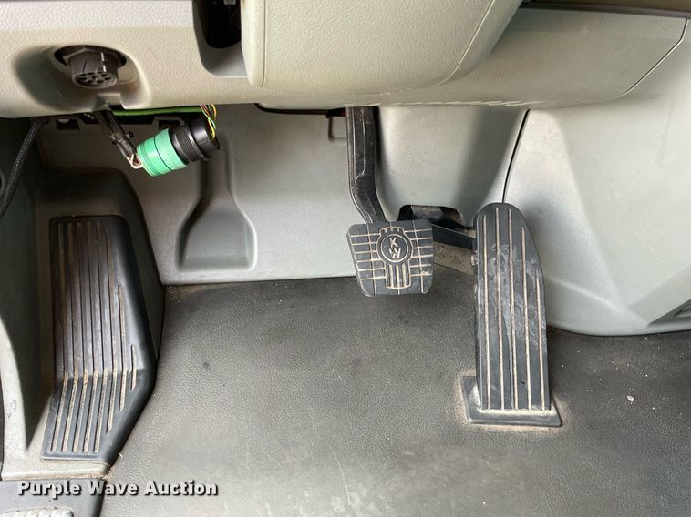 image for item LJ9708 2016 Kenworth T680  semi truck