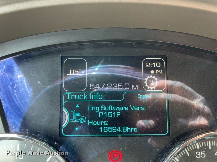 image for item LJ9708 2016 Kenworth T680  semi truck