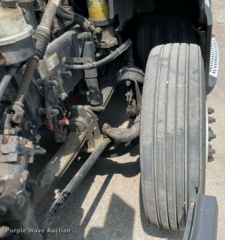 image for item LJ9708 2016 Kenworth T680  semi truck