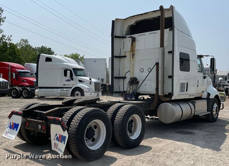 image for item LJ9715 2016 International ProStar Plus 122  semi truck