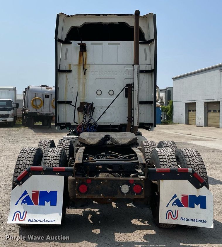 image for item LJ9715 2016 International ProStar Plus 122  semi truck