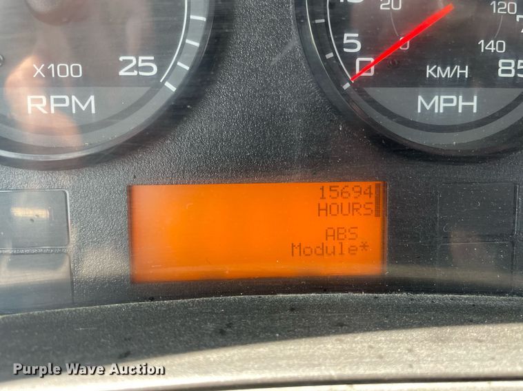 image for item LJ9715 2016 International ProStar Plus 122  semi truck