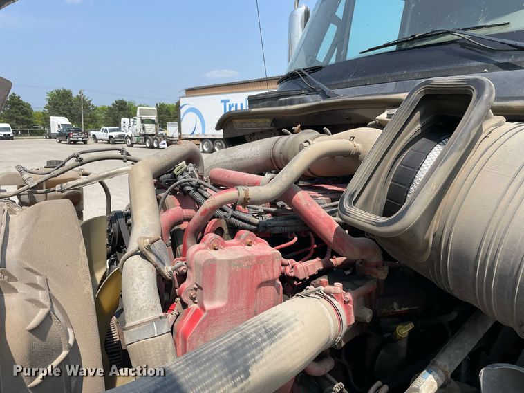 image for item LJ9715 2016 International ProStar Plus 122  semi truck