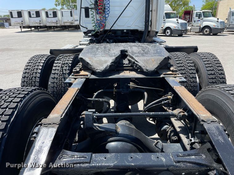 image for item LJ9721 2016 International ProStar Plus 122  semi truck