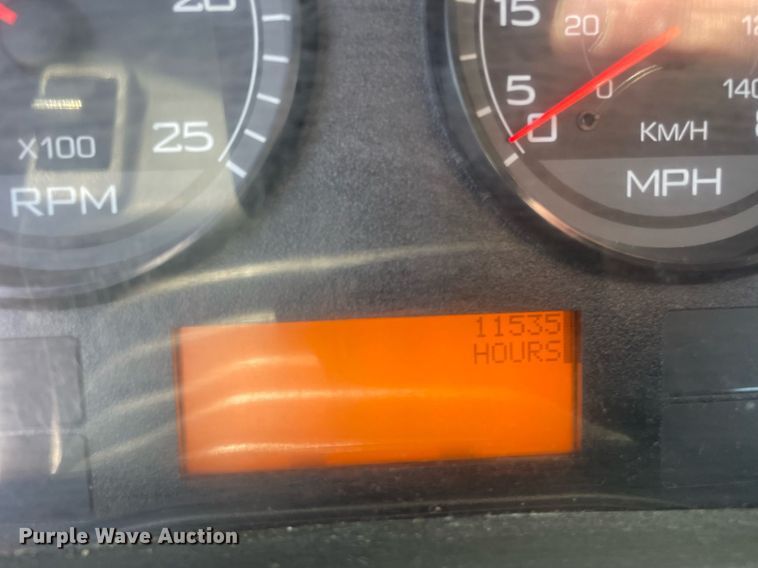 image for item LJ9721 2016 International ProStar Plus 122  semi truck