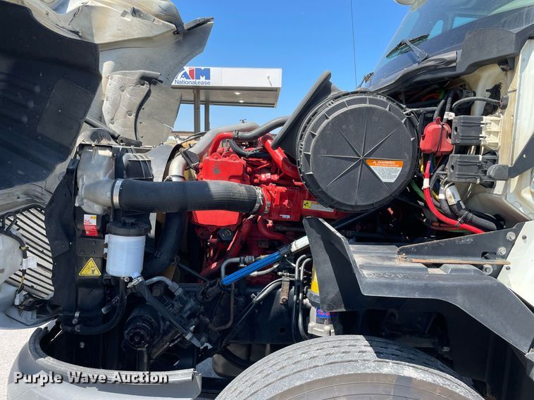 image for item LJ9721 2016 International ProStar Plus 122  semi truck