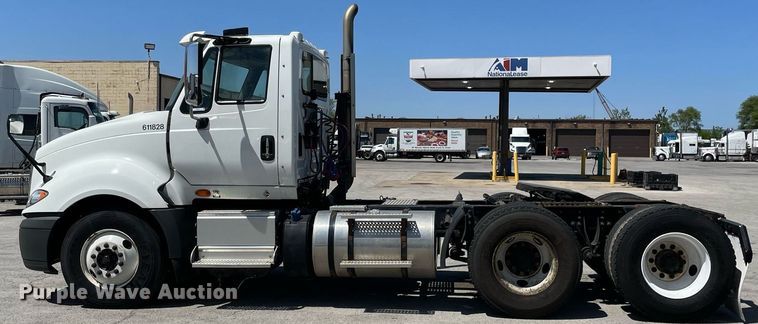 image for item LJ9722 2016 International ProStar Plus 122  semi truck