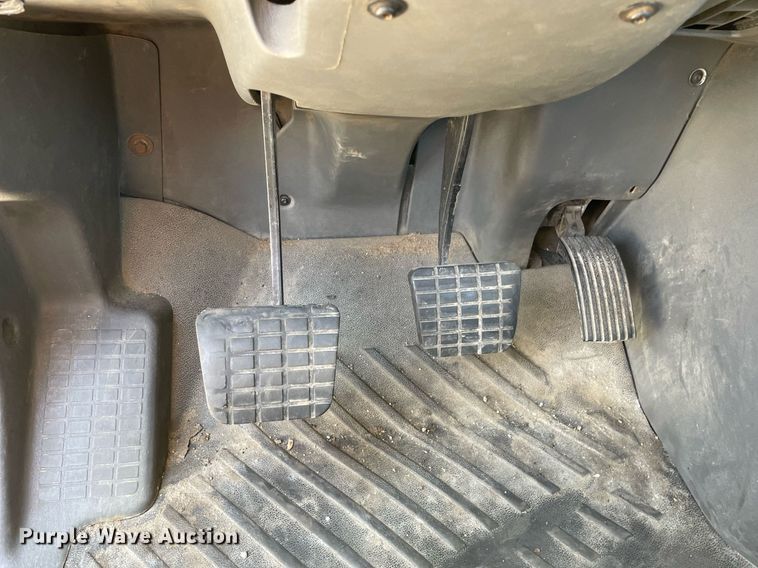 image for item LJ9722 2016 International ProStar Plus 122  semi truck