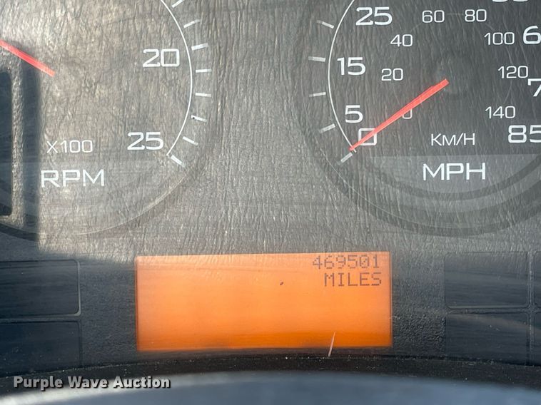 image for item LJ9722 2016 International ProStar Plus 122  semi truck