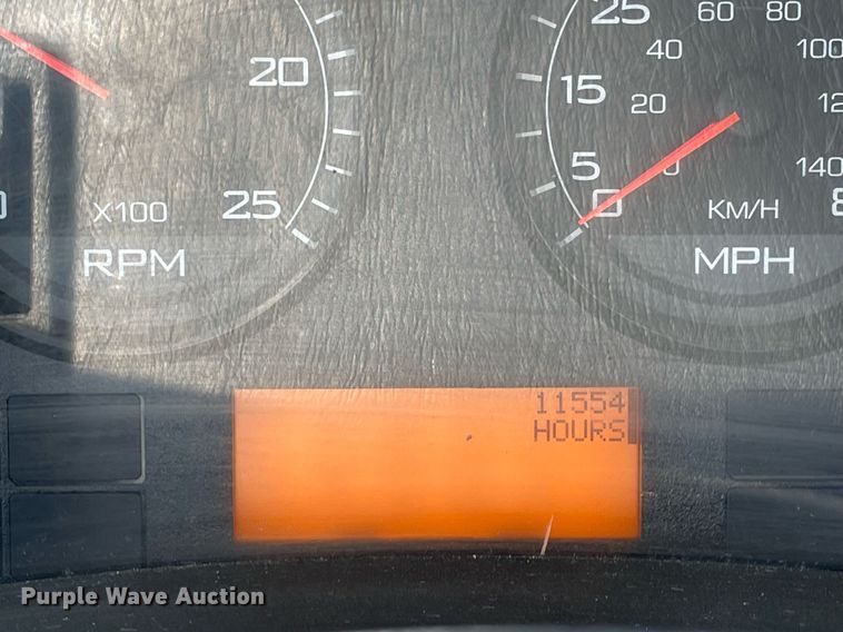 image for item LJ9722 2016 International ProStar Plus 122  semi truck