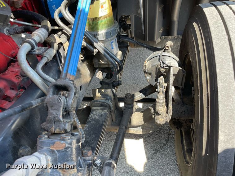 image for item LJ9722 2016 International ProStar Plus 122  semi truck