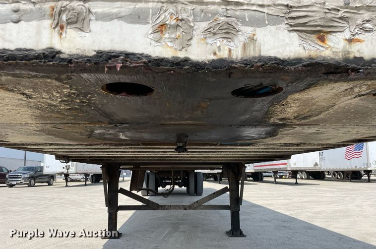 image for item LJ9726 1999 Strickland  dry van trailer