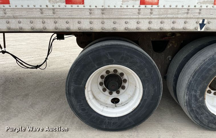 image for item LJ9726 1999 Strickland  dry van trailer