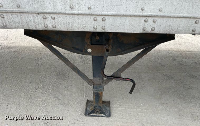 image for item LJ9727 1998 Stoughton  dry van trailer