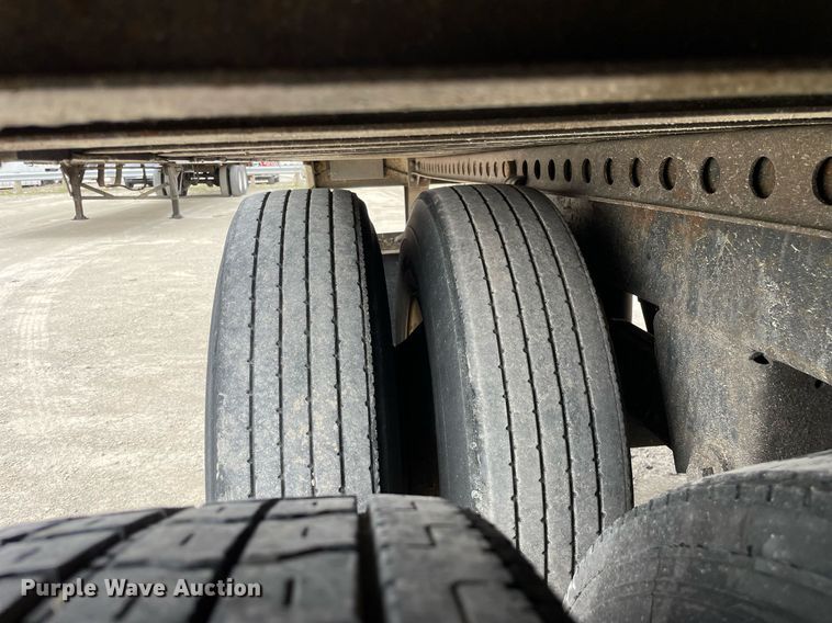 image for item LJ9727 1998 Stoughton  dry van trailer