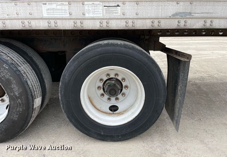 image for item LJ9727 1998 Stoughton  dry van trailer