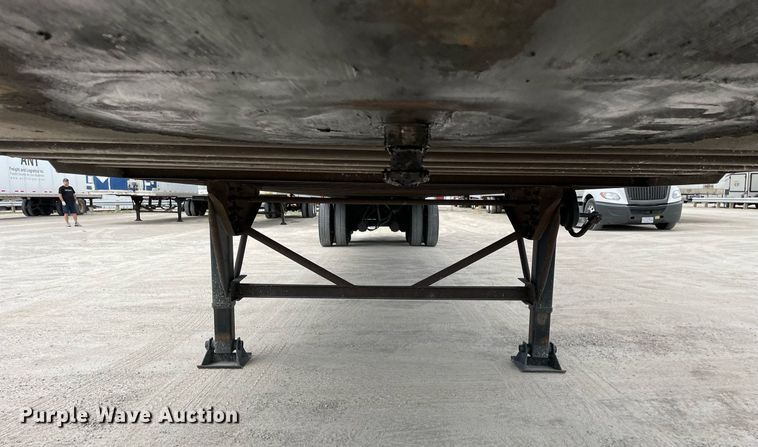 image for item LJ9728 2004 Trailmobile  dry van trailer