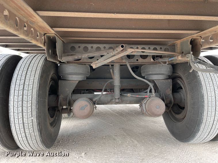 image for item LJ9728 2004 Trailmobile  dry van trailer