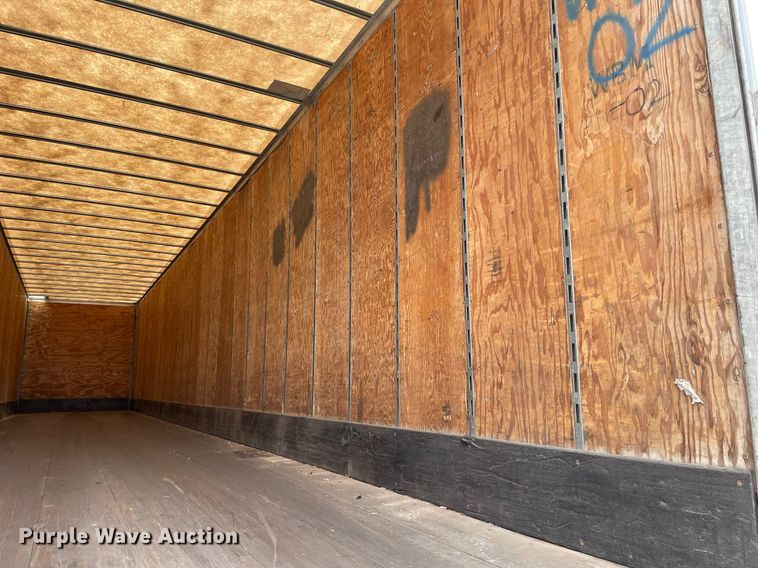 image for item LJ9728 2004 Trailmobile  dry van trailer