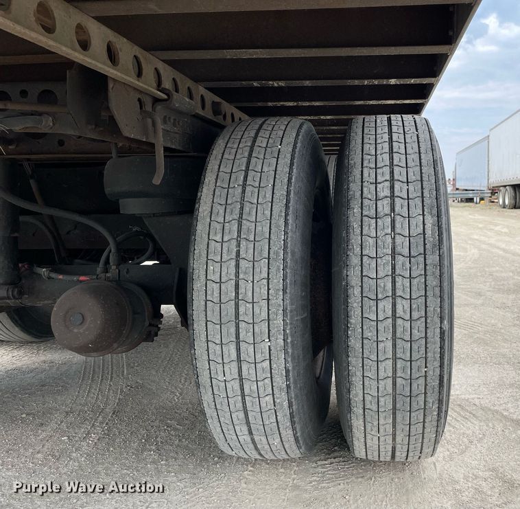 image for item LJ9728 2004 Trailmobile  dry van trailer