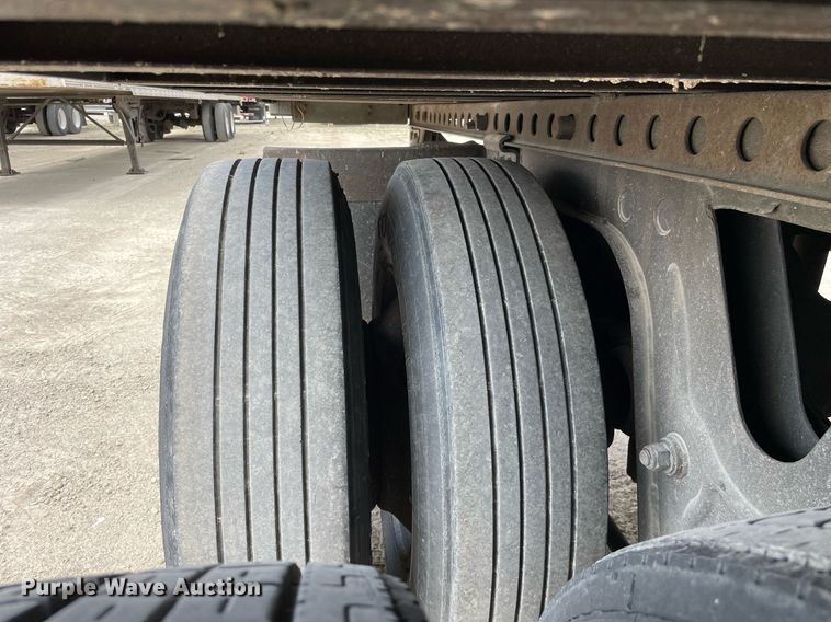 image for item LJ9728 2004 Trailmobile  dry van trailer