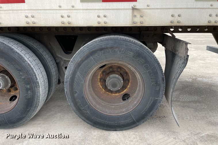 image for item LJ9728 2004 Trailmobile  dry van trailer