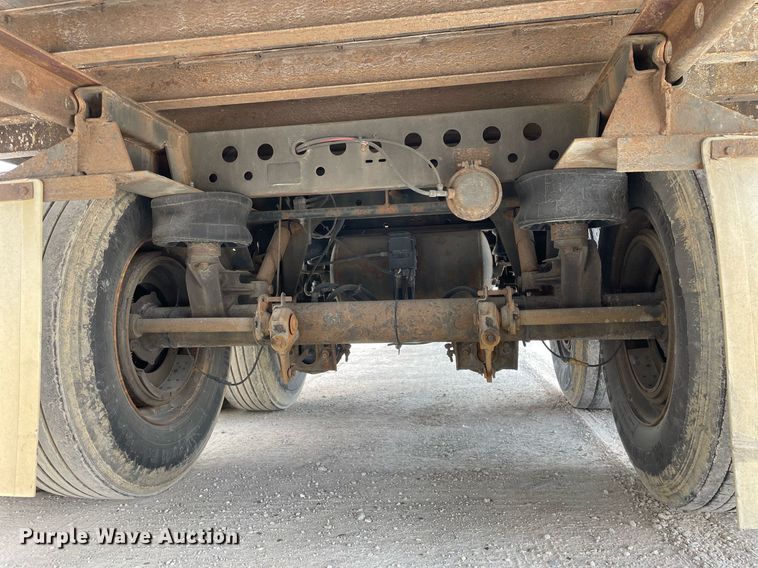 image for item LJ9729 2008 Strickland  dry van trailer