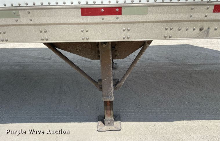 image for item LJ9730 2001 Trailmobile  dry van trailer