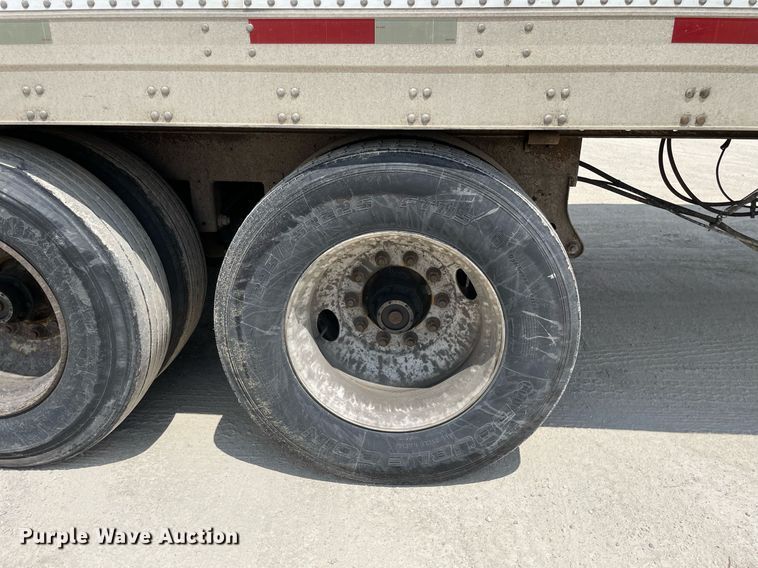 image for item LJ9730 2001 Trailmobile  dry van trailer