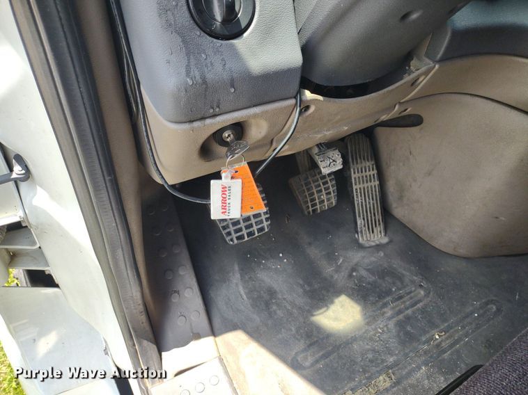 image for item LL9054 2014 Freightliner Cascadia  semi truck